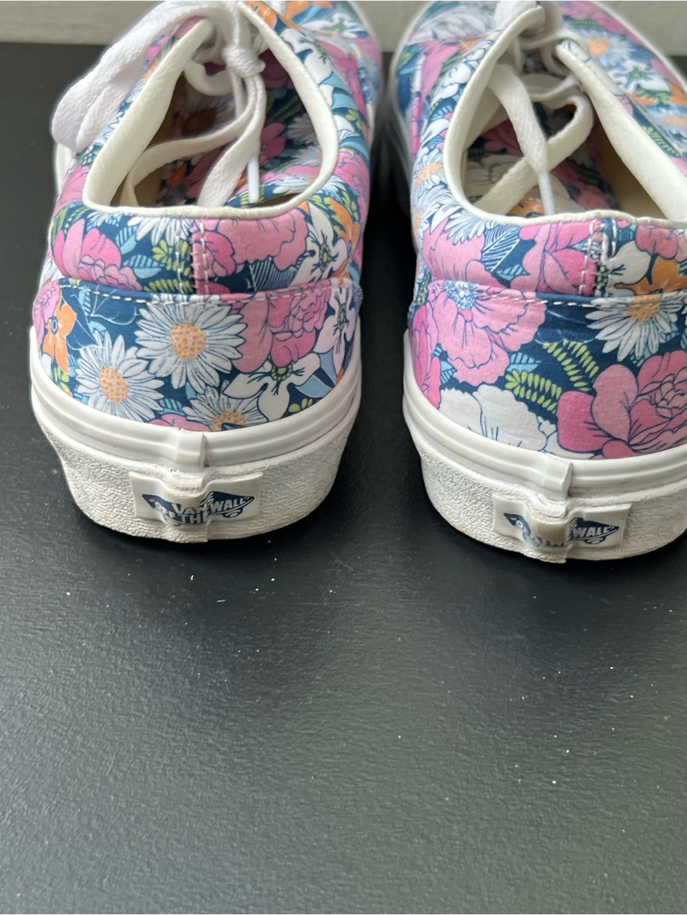 Vans Floral Canvas Low-Top Sneakers in Pink, Blue & Orange - Picture 2 of 16